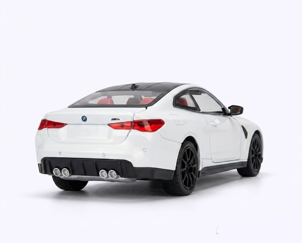BMW M4 G82